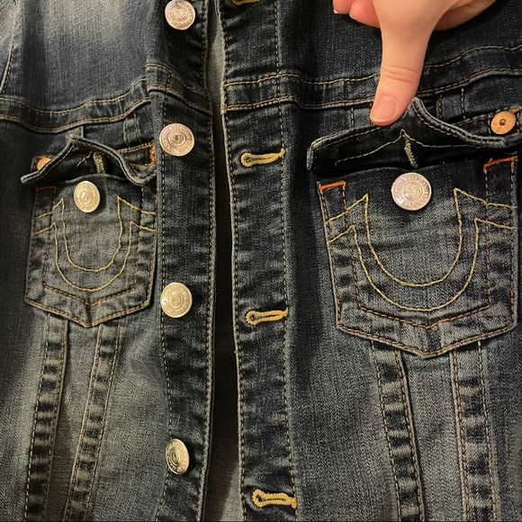 Sold - Picture 6 of 9